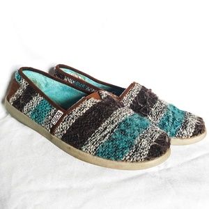 Skechers Bob's woven slip ons